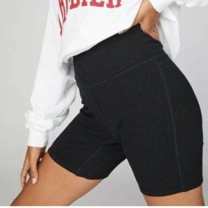Bandier Rivington Ribbed 7” Black Biker Short NWT in Small